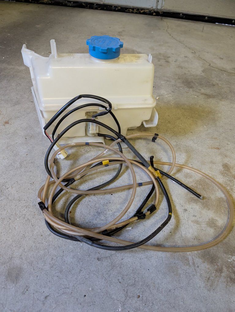 2006 Subaru STI intercooler sprayer tank and hoses