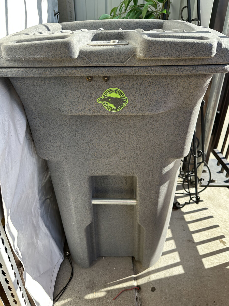 Toter 64 Gal. Graystone Secure Document Trash Can with Wheels and Lid Lock/Key