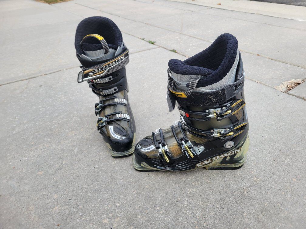 salomon Energizer 100 ski boots size 26