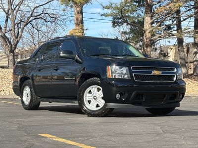 2013 Chevrolet Avalanche LS Black Diamond
