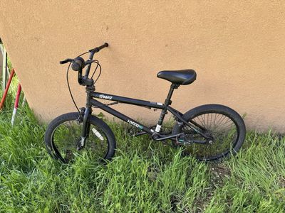 20” Black Hyper spinner boy’s bike CO BMX