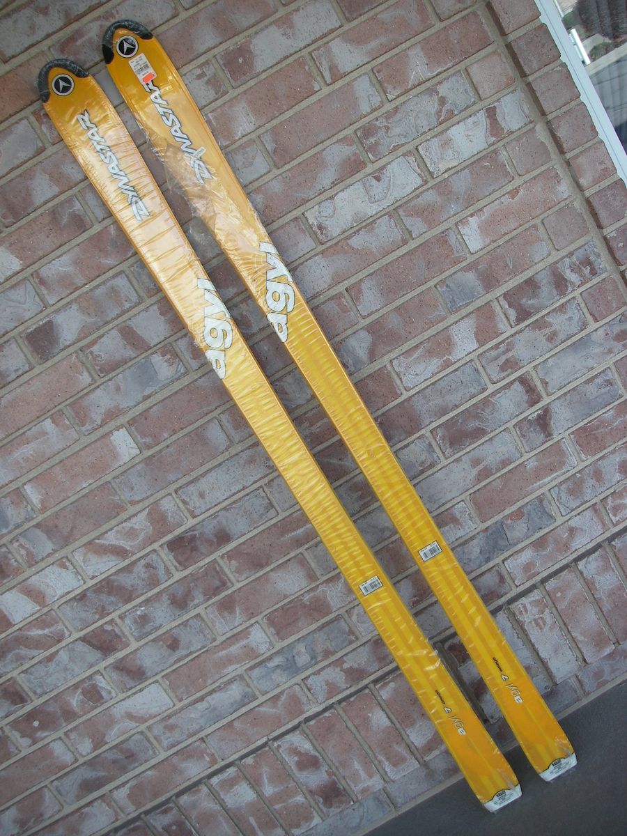 BRAND NEW 160CM DYNASTAR AGYL 7 OMEGA SKIS W/ OPTIONAL MARKER 7.0 BINDINGS 160 CM