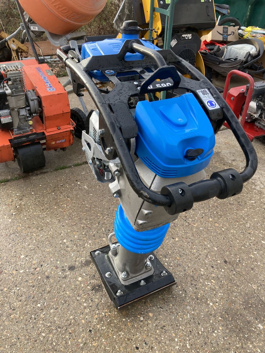 Like new Weber SRV 590 Jumping Jack Compactor Tamper Rammer