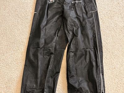Frogg Toggs Black Polypropylene Rain Pants Size M, Waterproof & Breathable