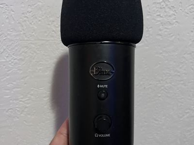 Blue Yeti USB Microphone (Mic Only) - Black, Excellent Condition, Fully Functional