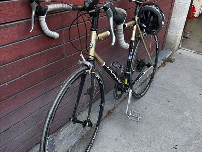 Jamis Quest - Steel Frame Road Bike - Shimano 105 - 55cm