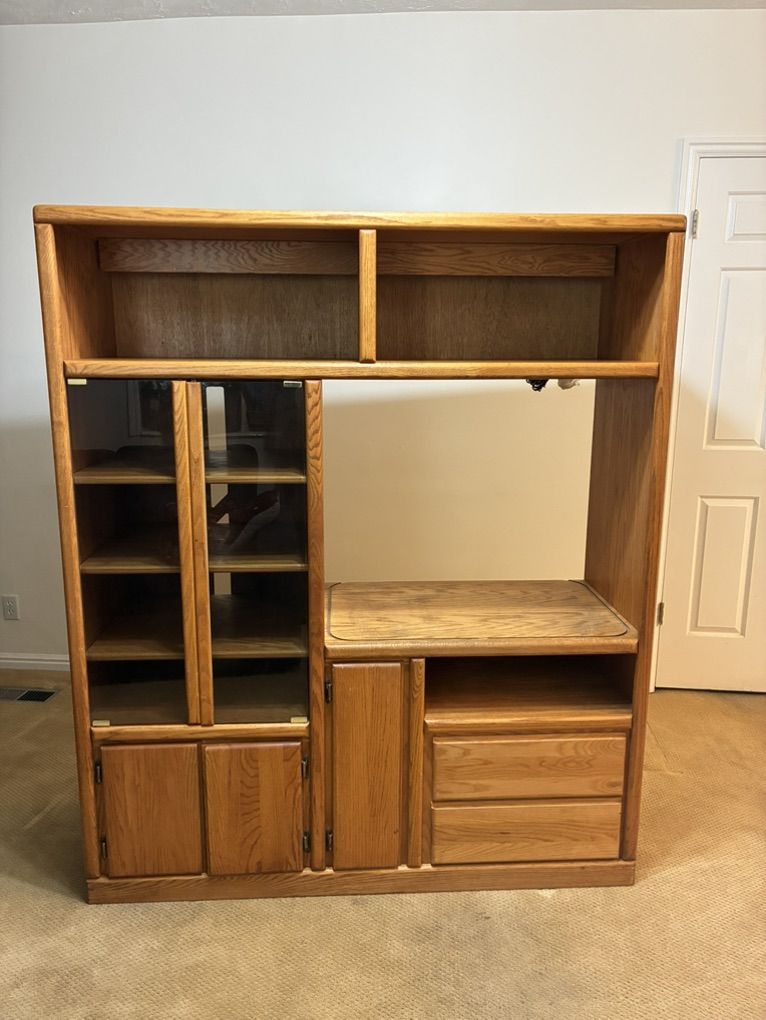 Oak Cabinet / Entertainment Center
