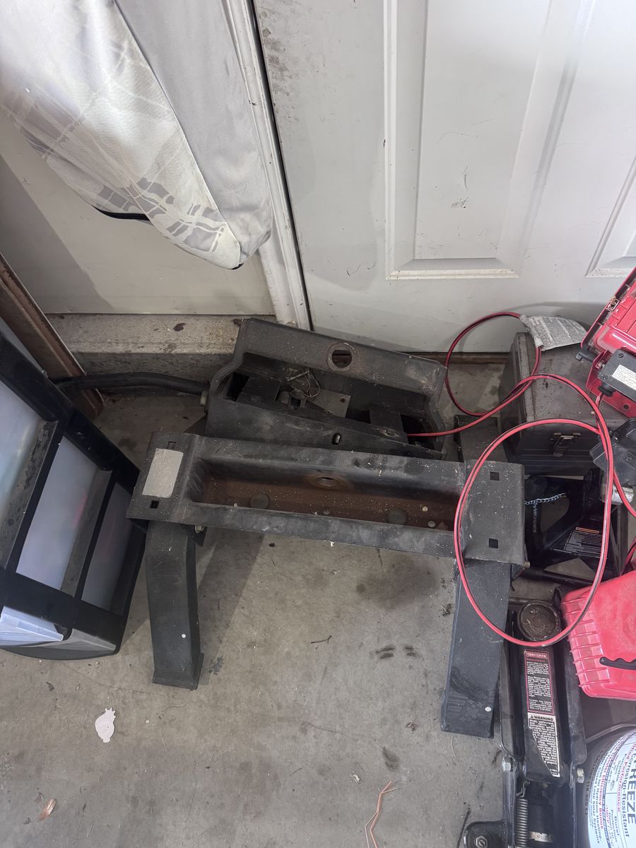 Husky 5th Wheel Hitch