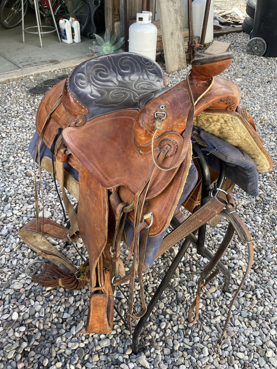 Simco 15” Saddle 