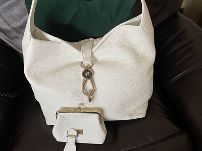 Dooney and bourke white handbag