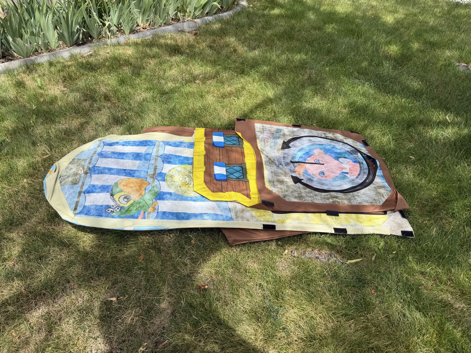 Main image 6