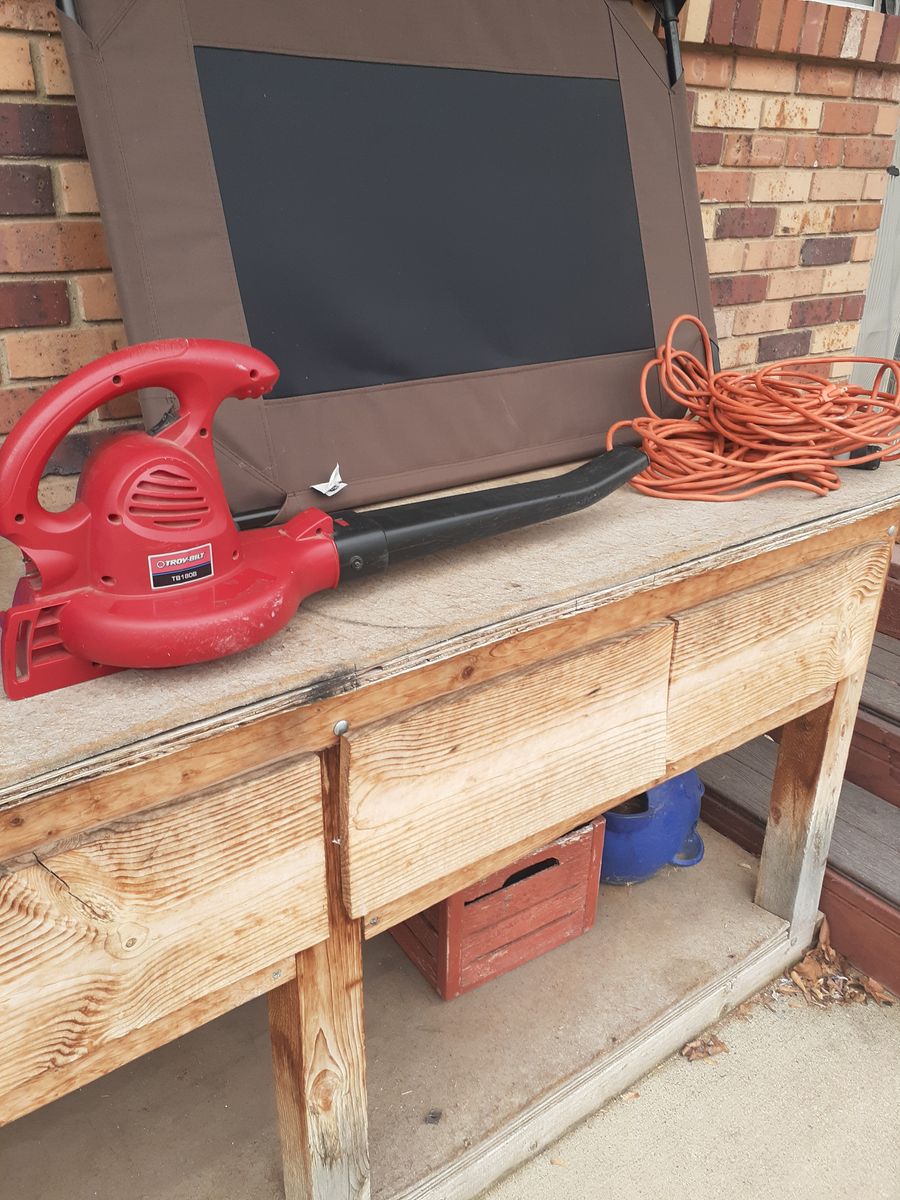 'TROY BULT BLOWER AND CORD'