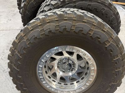 Dirty life wheels on toyo tires