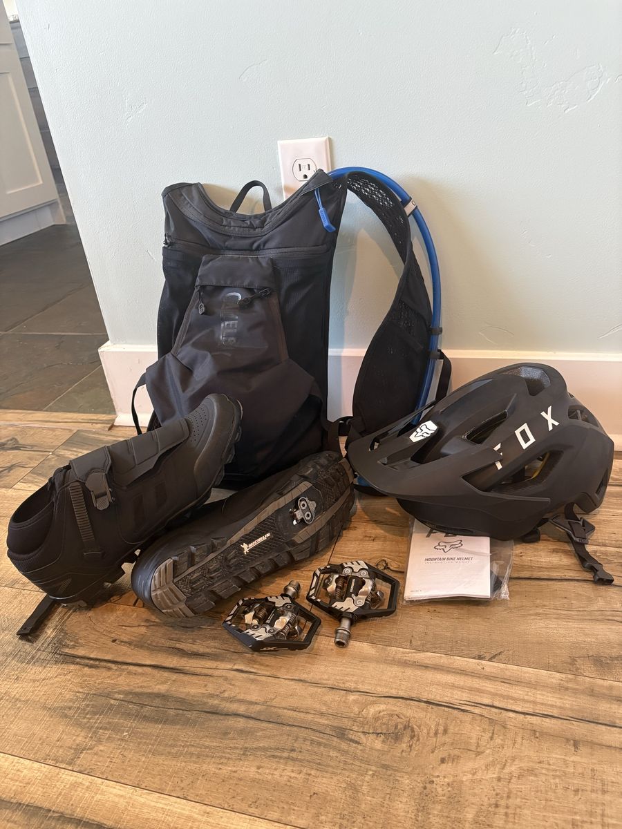Mountain Bike set-helmet, pedals, camelbak, shoes