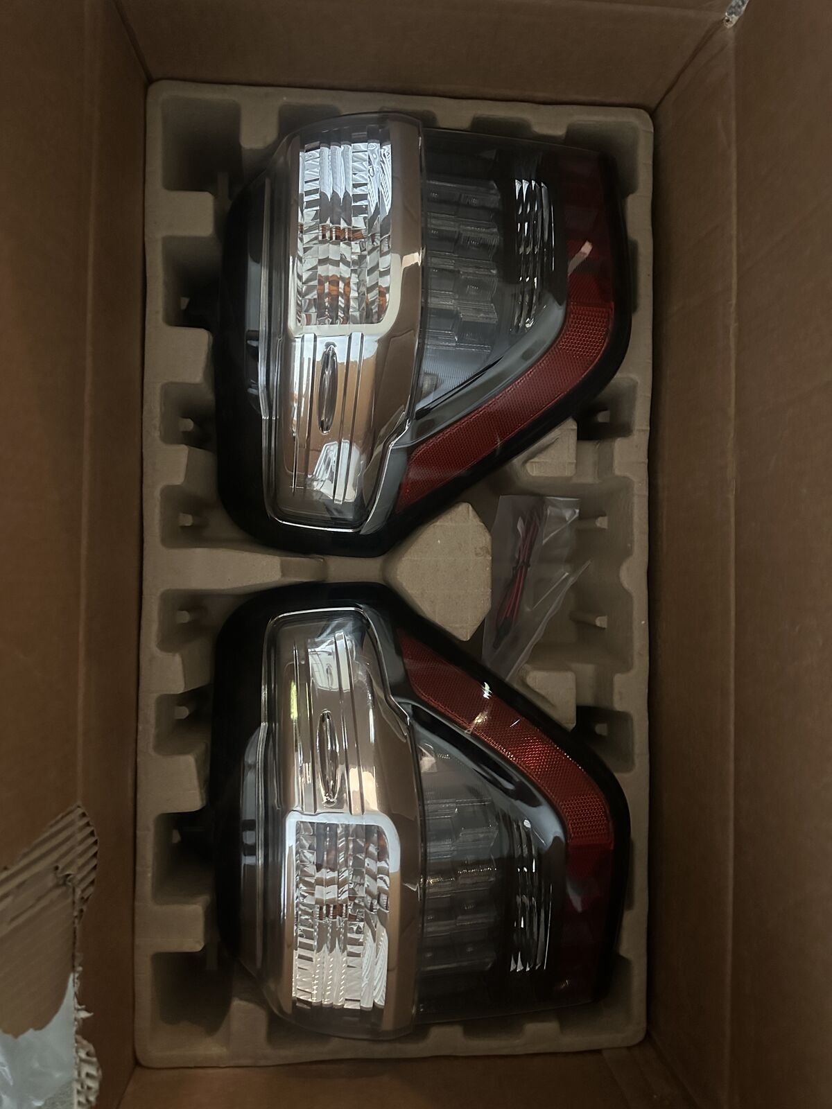 2015–2022 Toyota 4Runner OEM Tail Lights – Pair – Excellent Condition