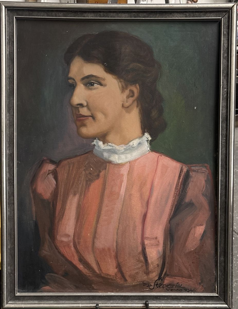 Original Framed Oil Painting Portrait of a Woman by Stepanik Vienna 1946