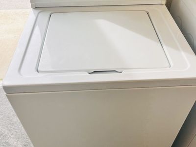 Heavy Duty Roper By Whirlpool WashinG Machine