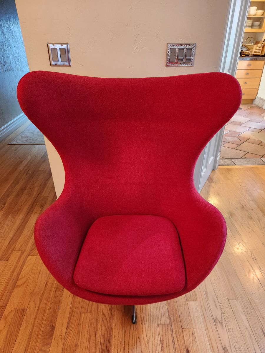 Vintage Mid-Century Modern Egg Chair — Red Boucle, Swivel & Recline, Arne Jacobsen Style