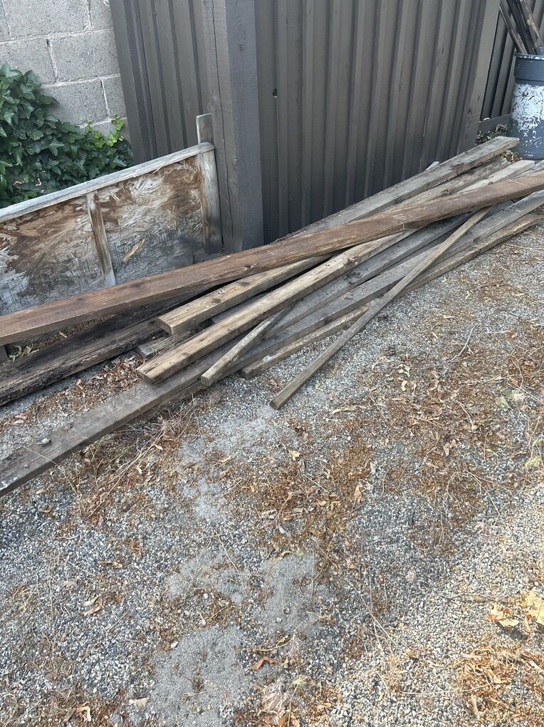 Distressed Wood Planks