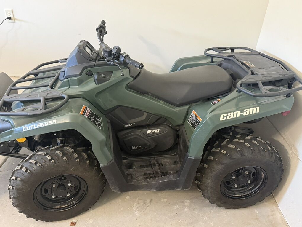 Like New! 2023 Cann-am Outlander