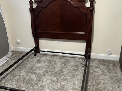 Located in Garden City/Bear Lake!! Queen headboard and metal frame