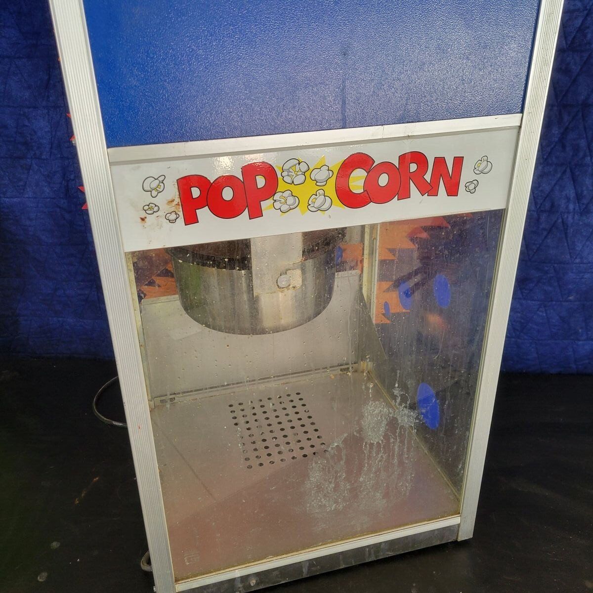 Popcorn Machine Gold Medal 6 oz maker