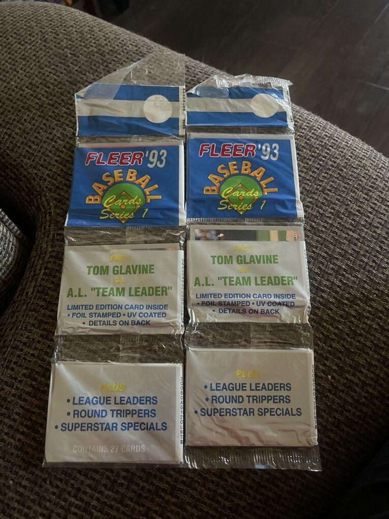 2 Fleer three pack baseball cards from 1993