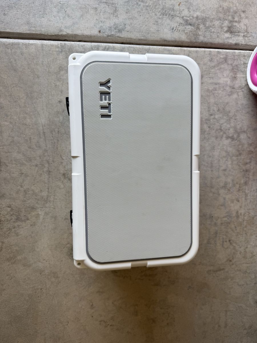 Main image 4