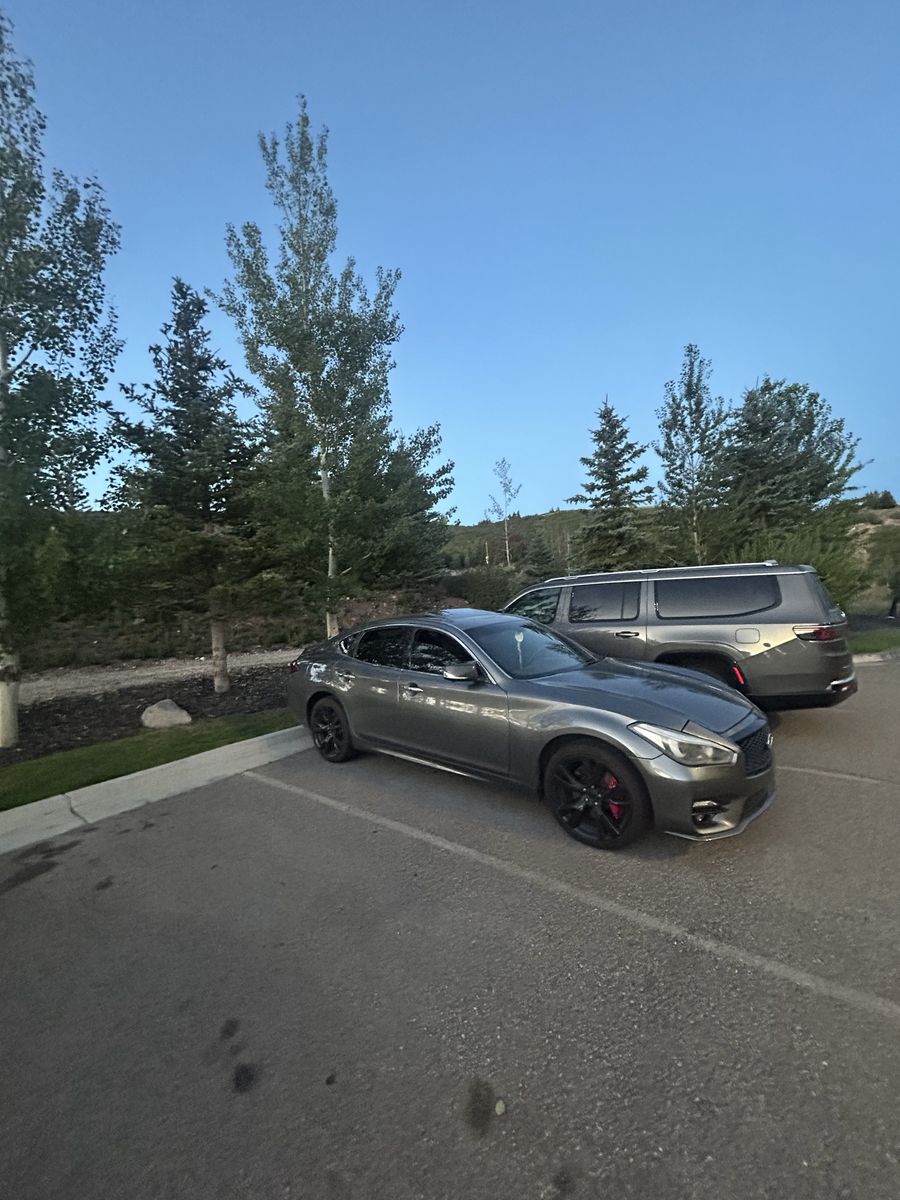 2016 Infiniti Q70 3.7