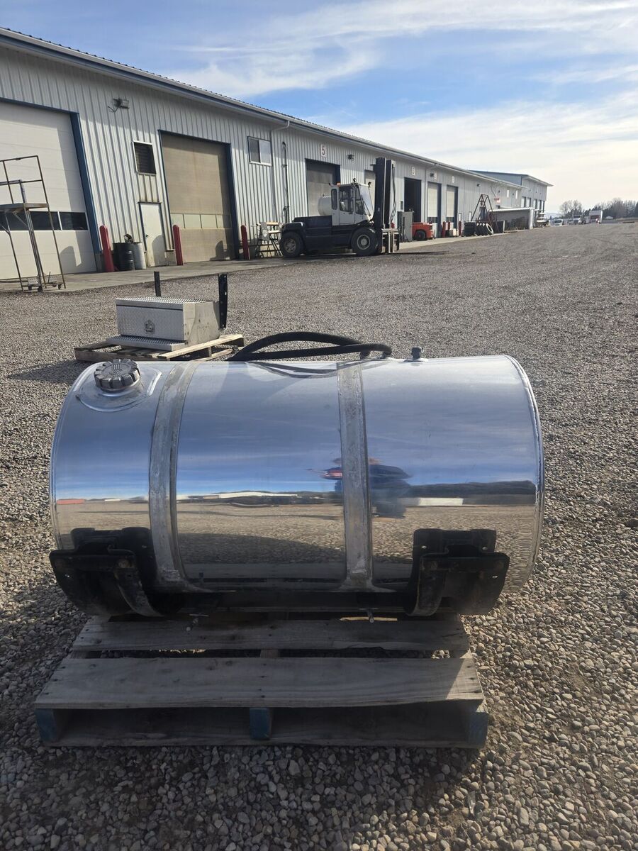 Fuel Tank with Brackets