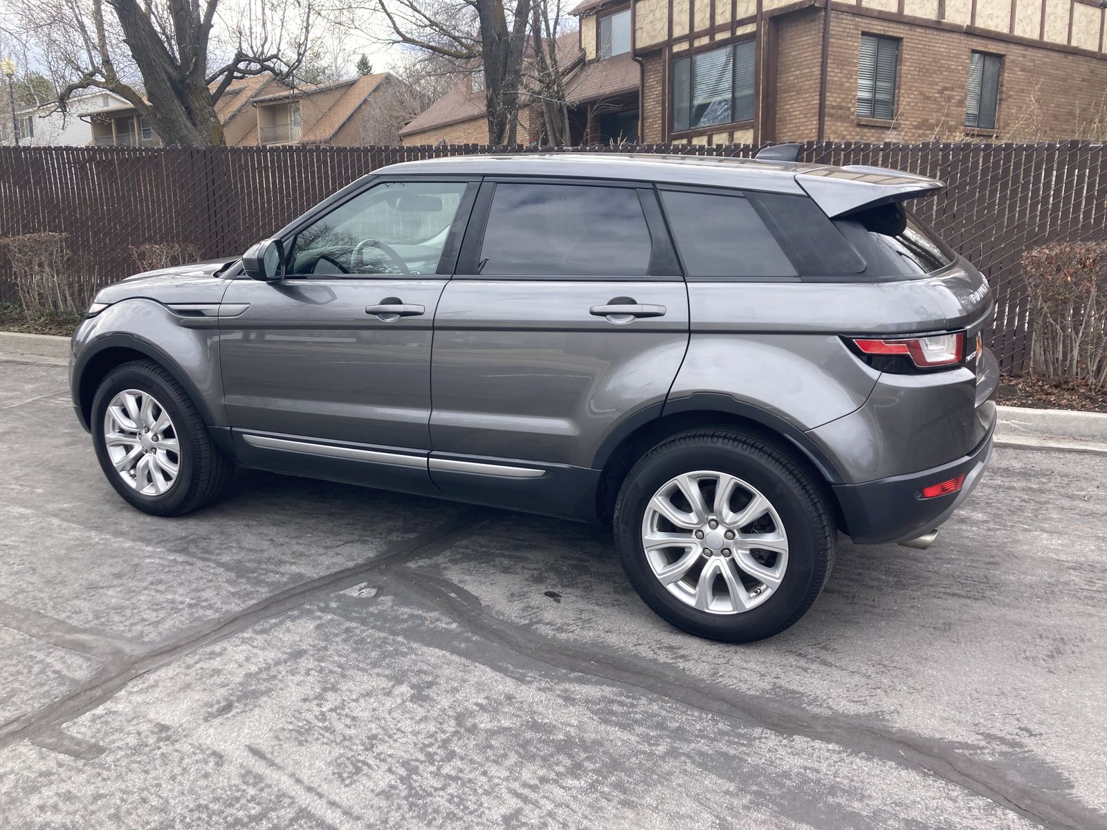 2018 Land Rover Range Rover Evoque SE Premium