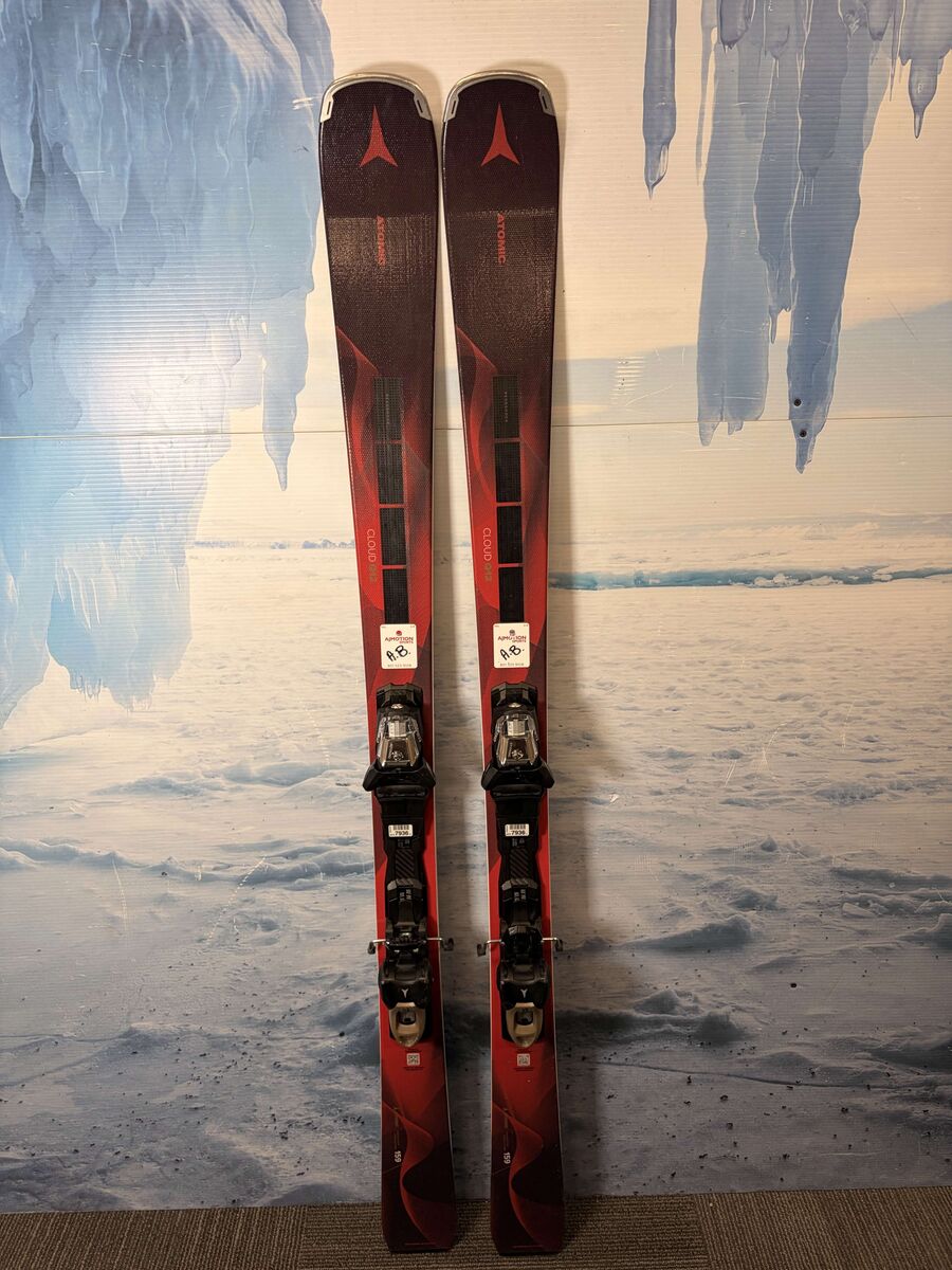 Atomic Cloud Q12 Revo C 159cm Skis w/ ATOMIC M 10 GW Demo Binding - Used (2026)