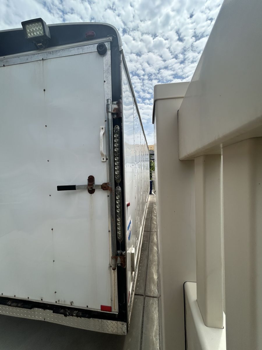 Main image 7