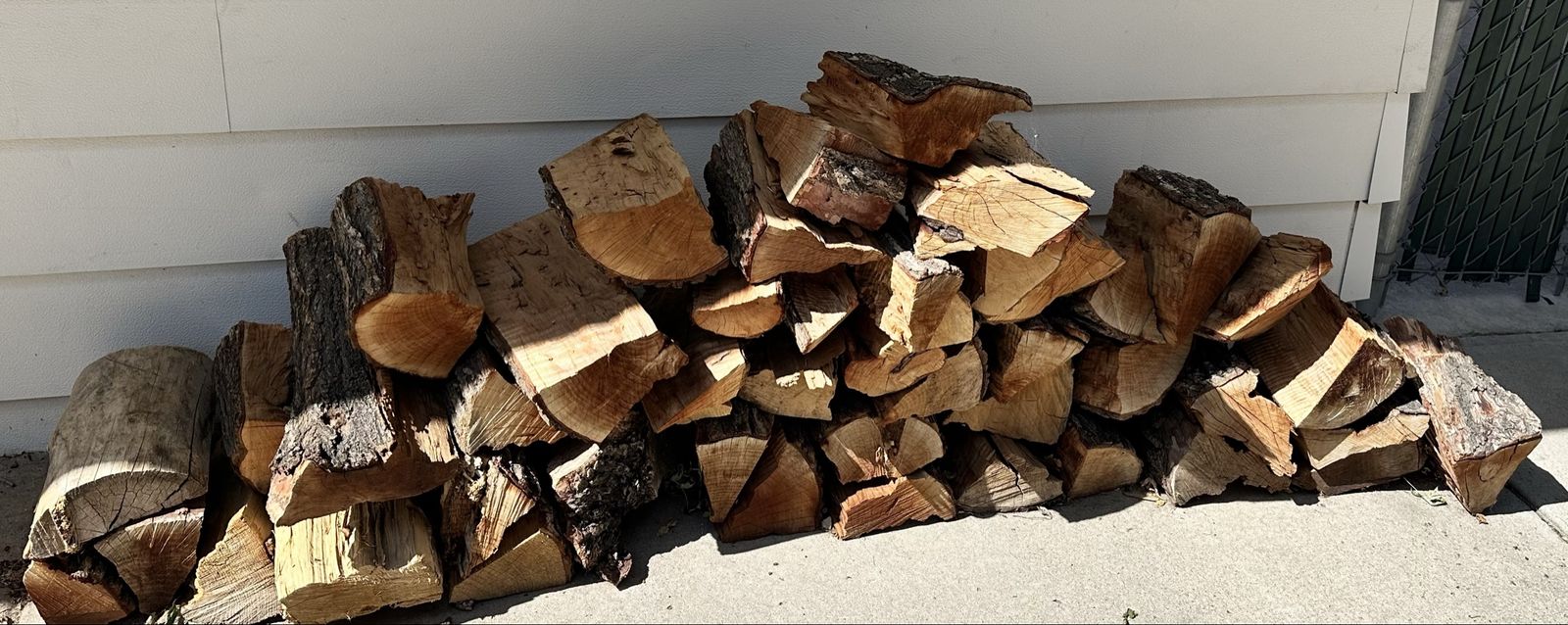 Firewood seasoned hardwood