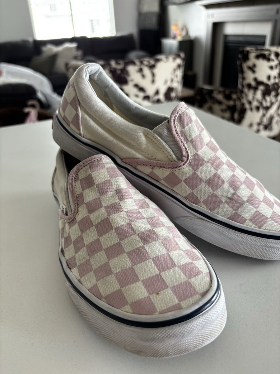 Vans Slip-On Checkerboard Sneakers in Pink/White