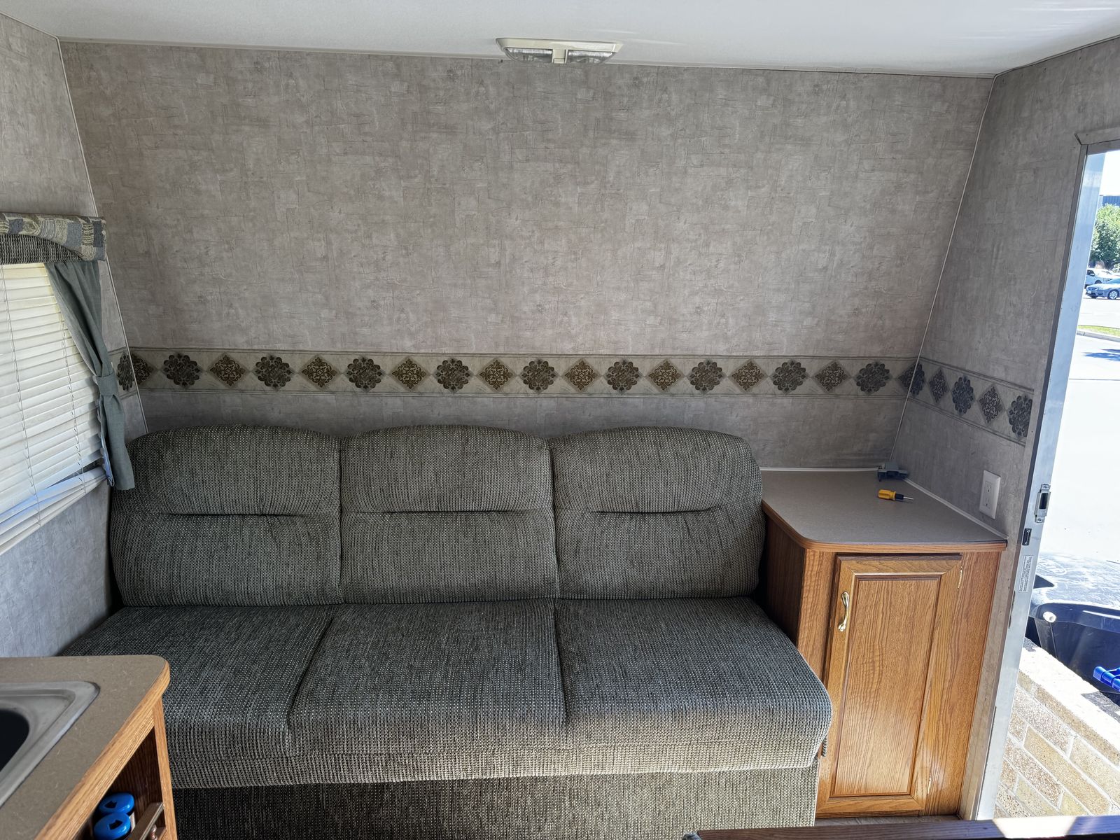 Main image 10