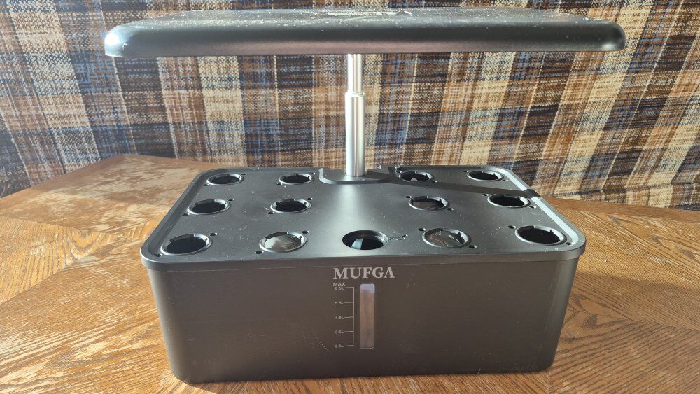 Hydroponics growing system