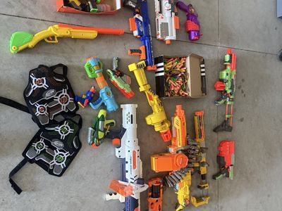 Nerf guns with foam arrows