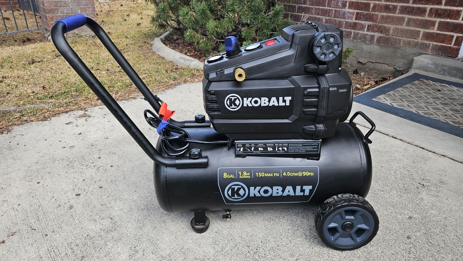 Air Compressor Kobalt 8 Gallon