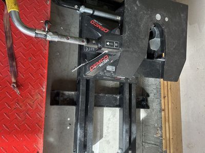 Demco 21k 5th wheel hitch