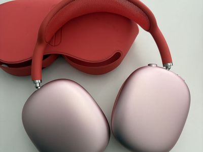 Apple AirPods Max Wireless Over-Ear Headphones - Pink with Smart Case