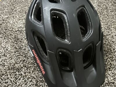Mongoose bike helmet