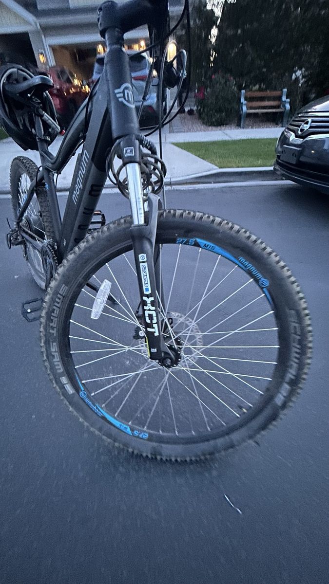 Magnum Mi5 Electric Bike – Excellent Condition