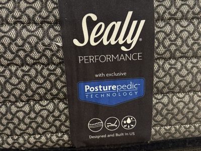 Sealy Full Size Mattress & Boxspring