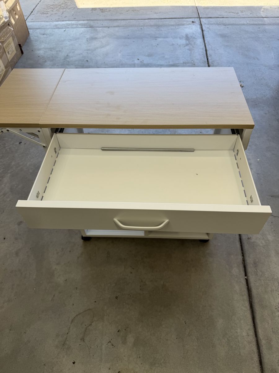 Main image 3