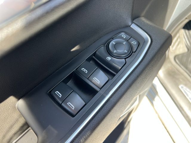 Main image 11