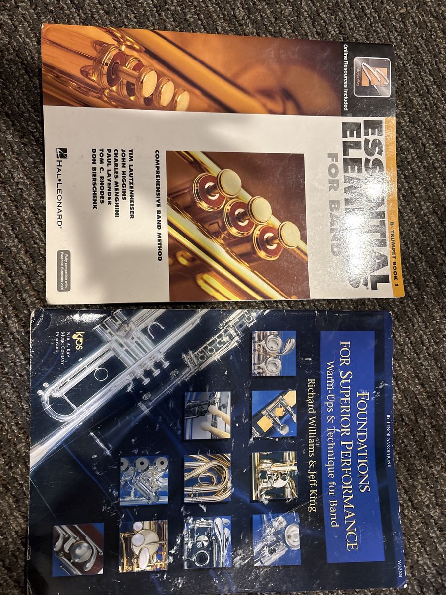 Hal Leonard Essential Elements for Band Book 1 (B-Trumpet) & Kjos Foundations for Superior Performance (Tenor saxophone)