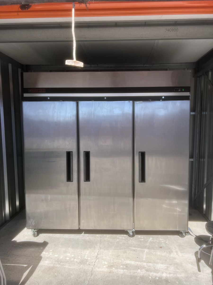 Maxx Cold MXCR-72FD Commercial Refrigerator - 72 cu. ft., 3-Door, Stainless Steel