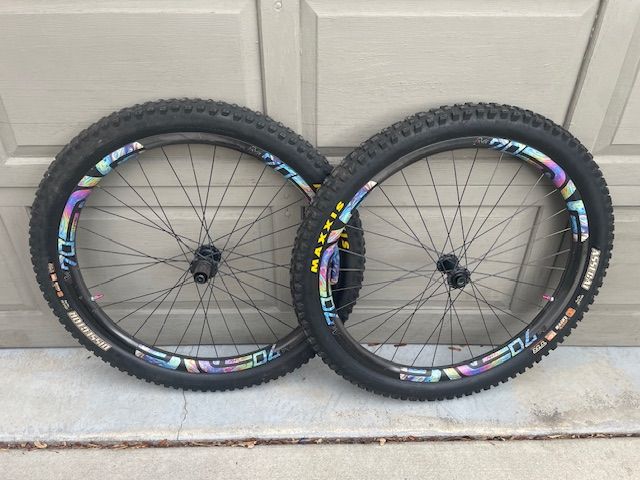Various Carbon wheelsets
