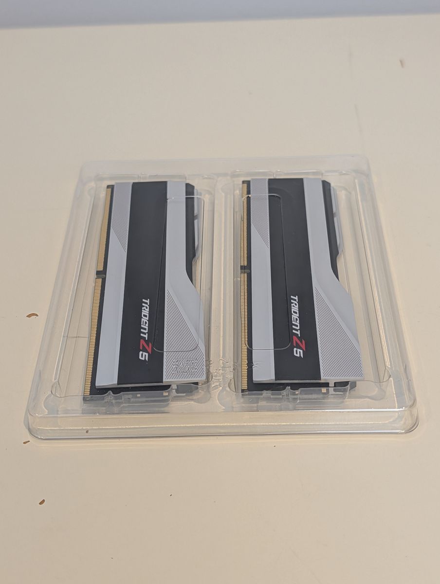G.SKILL Trident Z5 Series DDR5 RAM (Intel XMP 3.0) 32GB (2x16GB) 6000MT/s CL30-4